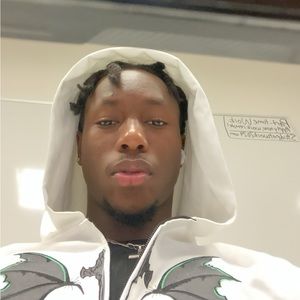 Meet your Posher, Devin